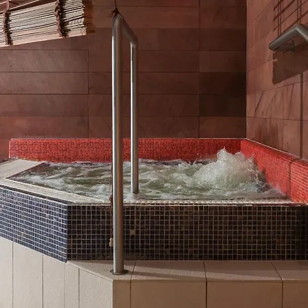 Maloves & Курортный комплекс *