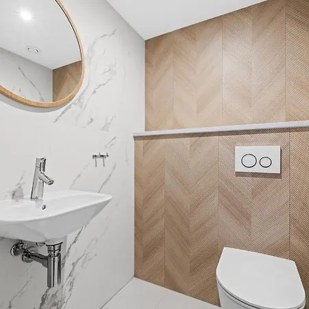Maloves & Apartmanhotel Władysławowo