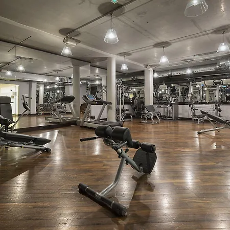 Apartmanhotel Maloves &