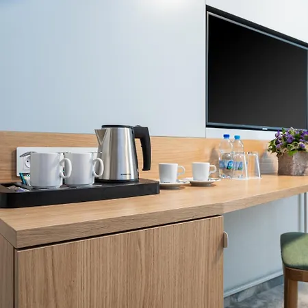 Apartmanhotel Maloves & 4*