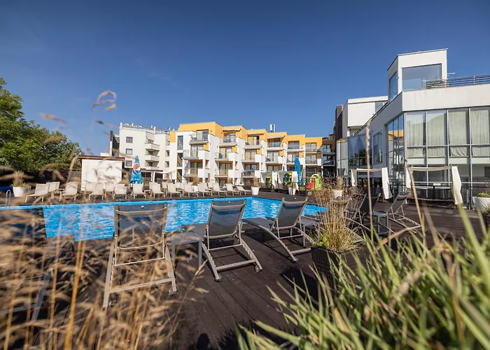 Maloves & Semesteranläggning (resort)