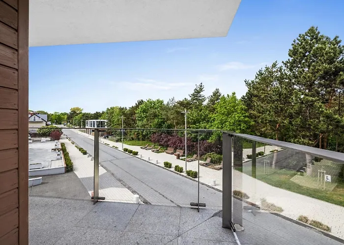 Maloves & Semesteranläggning (resort)